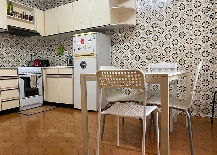 Habitación en casa particular Habitación Céntrica Con Sala